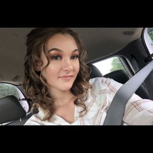 Meet your Posher, Mackenzie